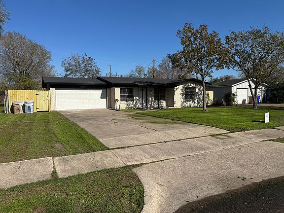 2nd image of 11012 Sunny Dr