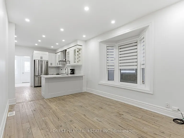 1297 Davenport Rd — Photo 4