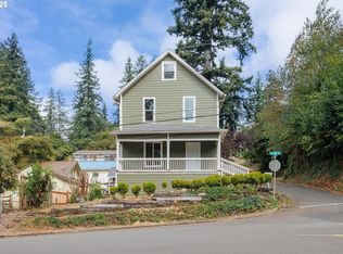 492 SE 3rd St, Toledo, OR 97391