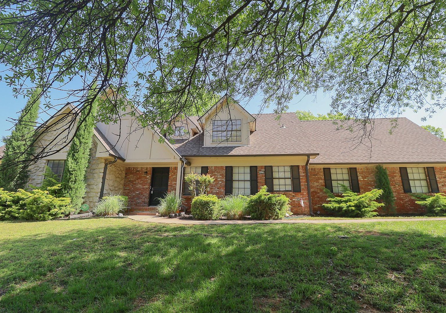 2623 E 71st Pl, Tulsa, OK 74136 | Zillow