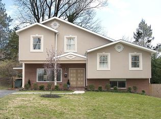 8425 E Beach Dr NW, Washington, DC