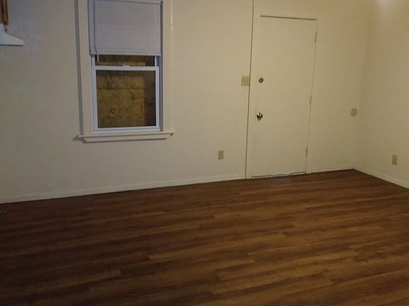 4th image of 368 S Harvey Ave