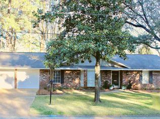 5336 Red Fox Rd, Jackson, MS 39211