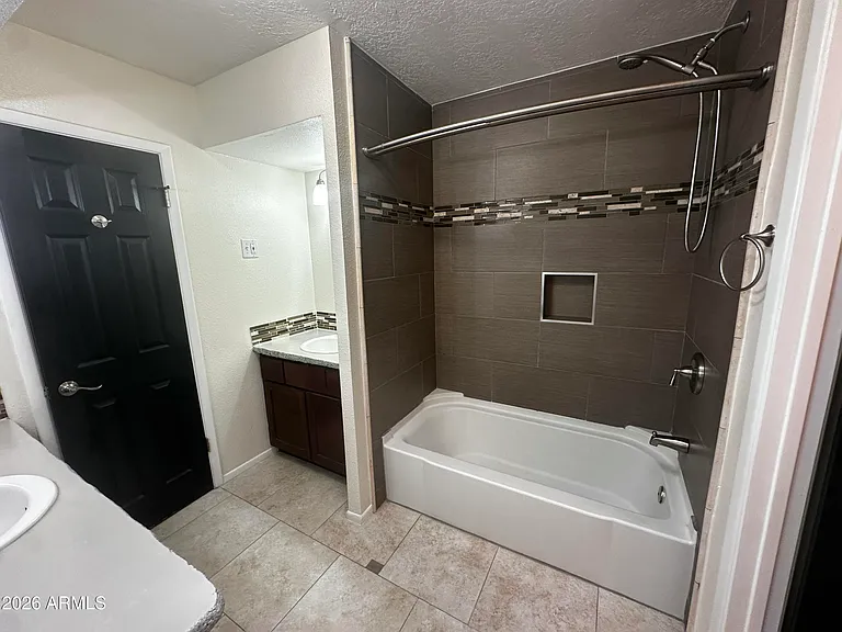 8737 E Jackrabbit Rd — Photo 20