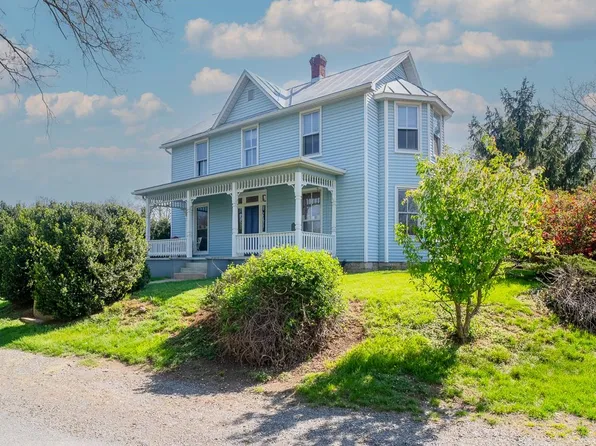 133 W Springbrook Rd, Broadway, VA 22815