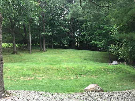 3rd image of 41 Forestdale Ave