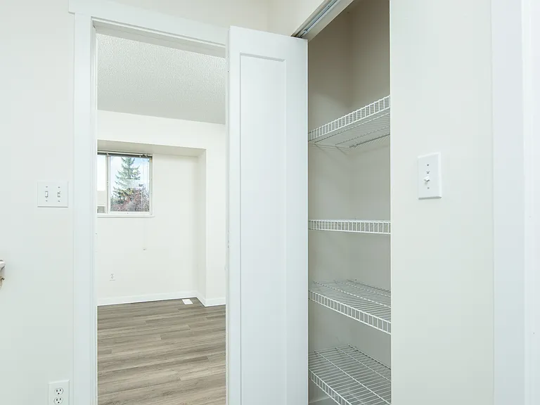 610 King St — Photo 40