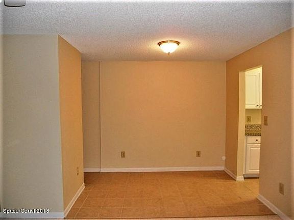 5th image of 3545 Sable Palm Ln Unit H