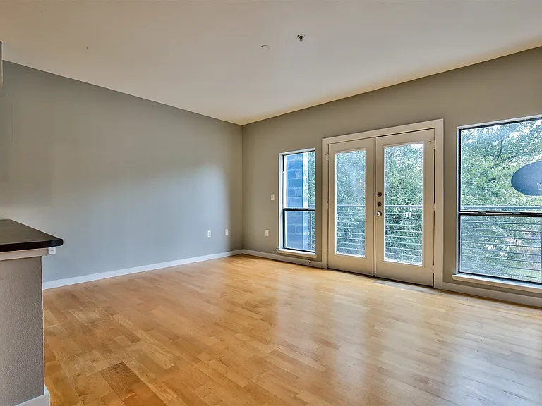 4108 Office Pkwy #104 — Photo 10
