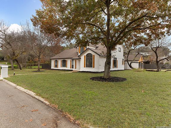 3rd image of 1614 COLQUITT DR
