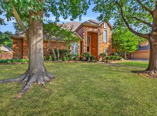 9 Royal Oaks Cir, Denton, TX 76210