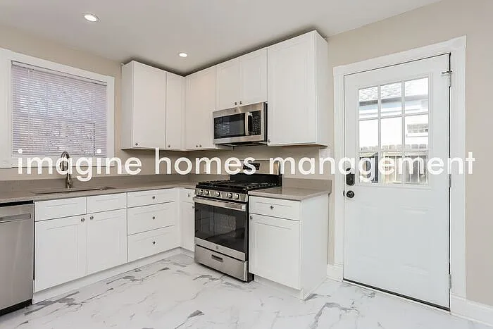 1115 Grandview Dr — Photo 8