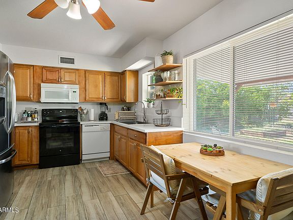 5th image of 9236 W MESCAL Street N