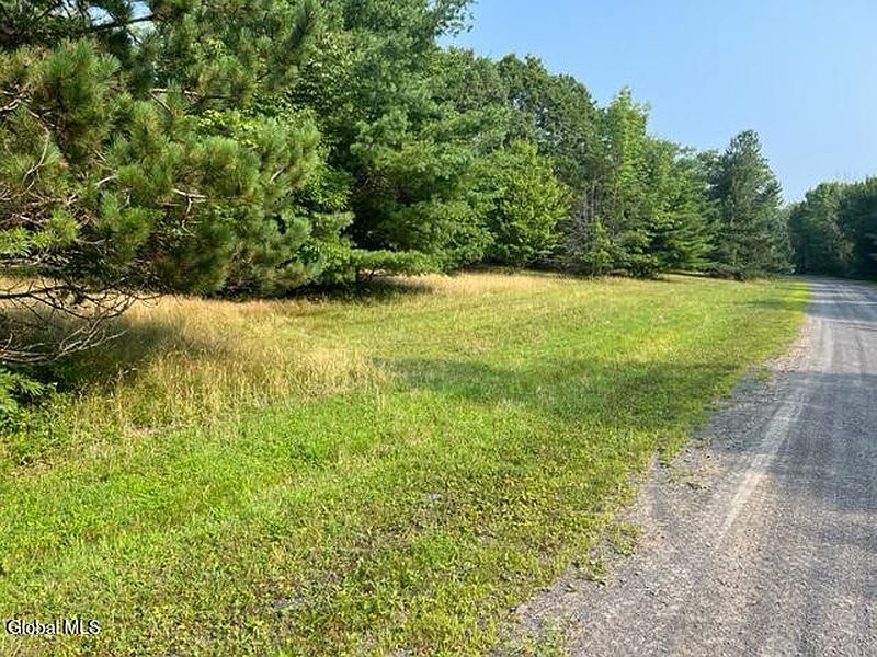 3rd image of L12 Donlan Heights Road