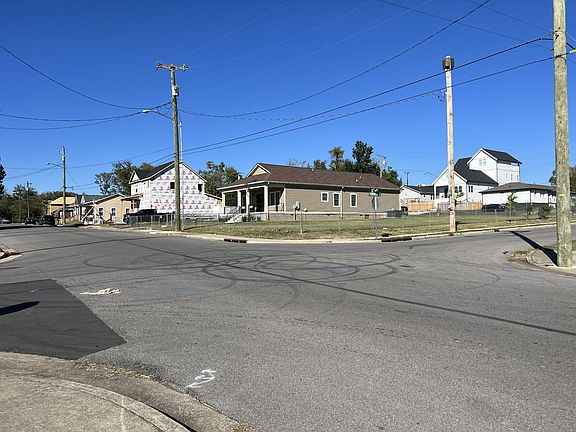 5th image of 1529 22nd Ave N