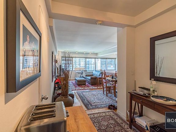 2nd image of 333 E 46th St APT 14K