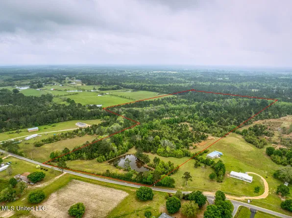 5321 Wendell Ladner Rd, Perkinston, MS 39573