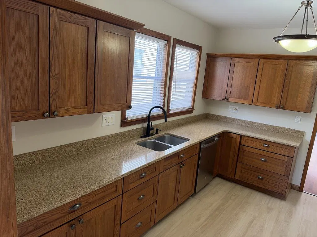 20 Remington Ave — Photo 4