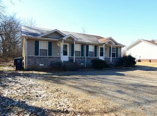 1537 Hugh Hunter Rd, Oak Grove, KY 42262