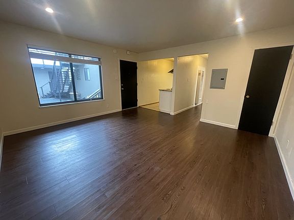 3rd image of 1700 Page St APT 4