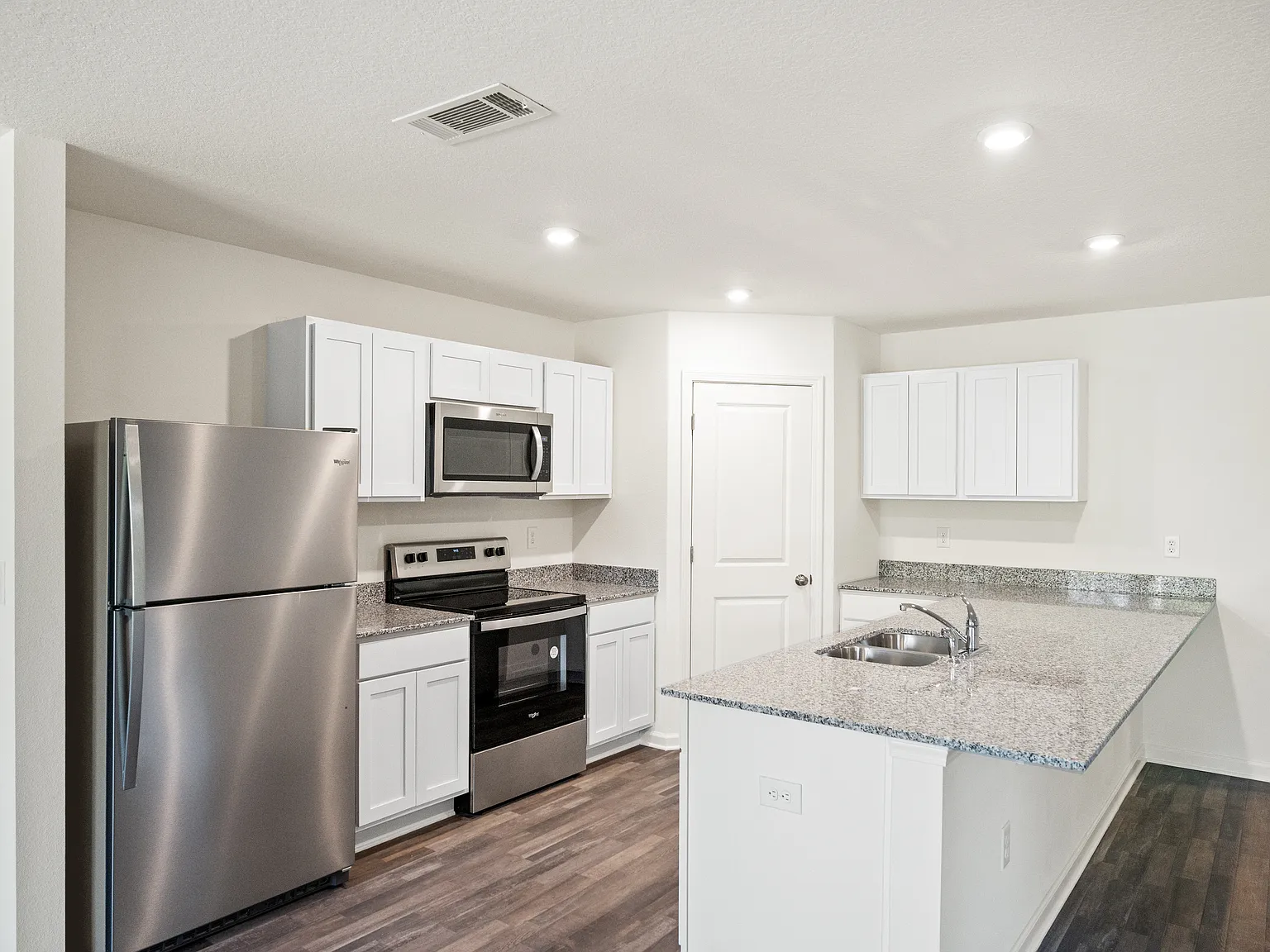 21750 Sutherland Circle - 1 — Photo 4