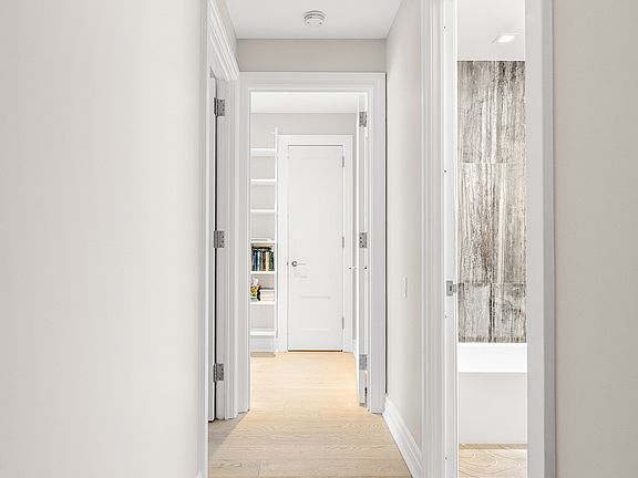 4th image of 13-33 Jackson Ave #6F