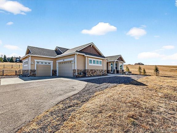 3rd image of 33280 Wyndham Circle