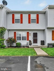 96 Billerbeck St, New Oxford, PA, 17350