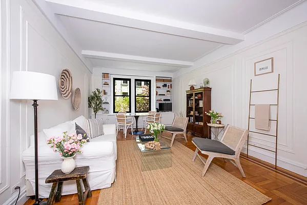 Sold by Douglas Elliman | media 10