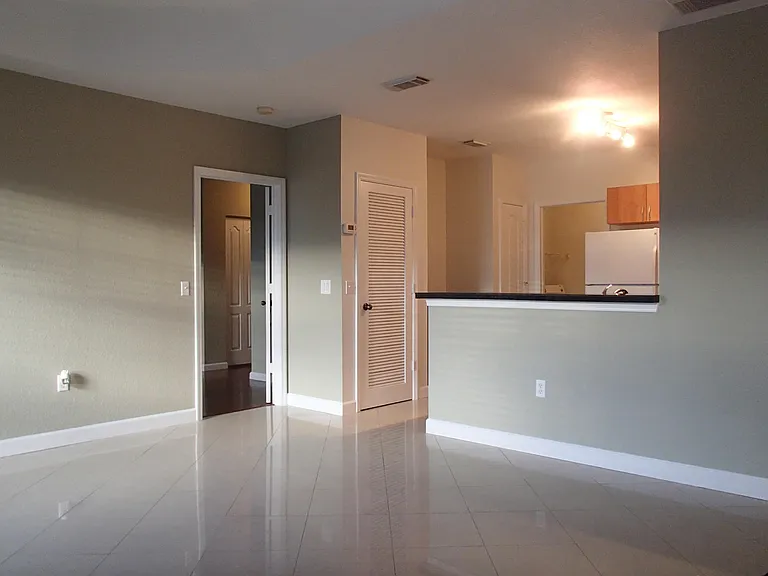1101 Belmont Pl #1101 — Photo 3