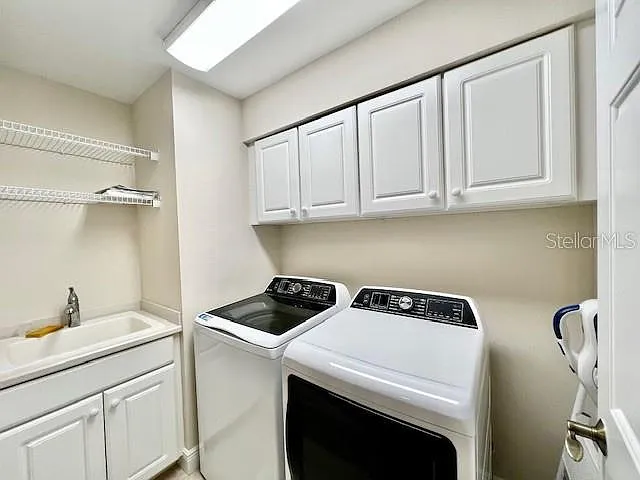 3313 Sunset Key Cir #203 — Photo 27