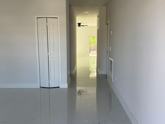 4th image of 1105 Jupiter Blvd NW