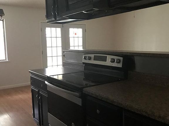5th image of 158 Aguila Dr