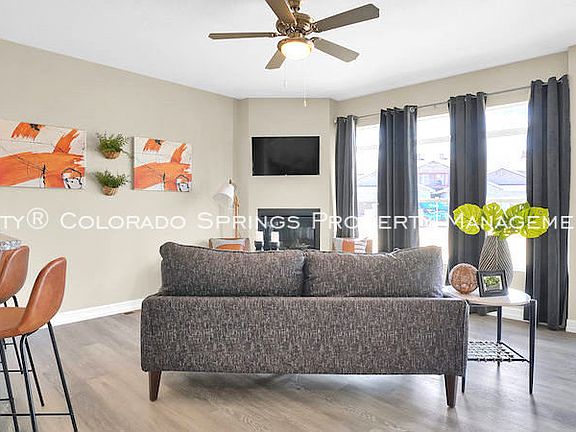 3rd image of 780 Brambleberry Hts