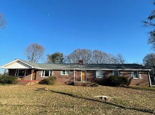 4506 Parris Bridge Rd, Spartanburg, SC 29316