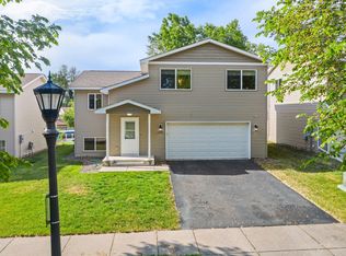 1567 Christie Pl, Saint Paul, MN 55106