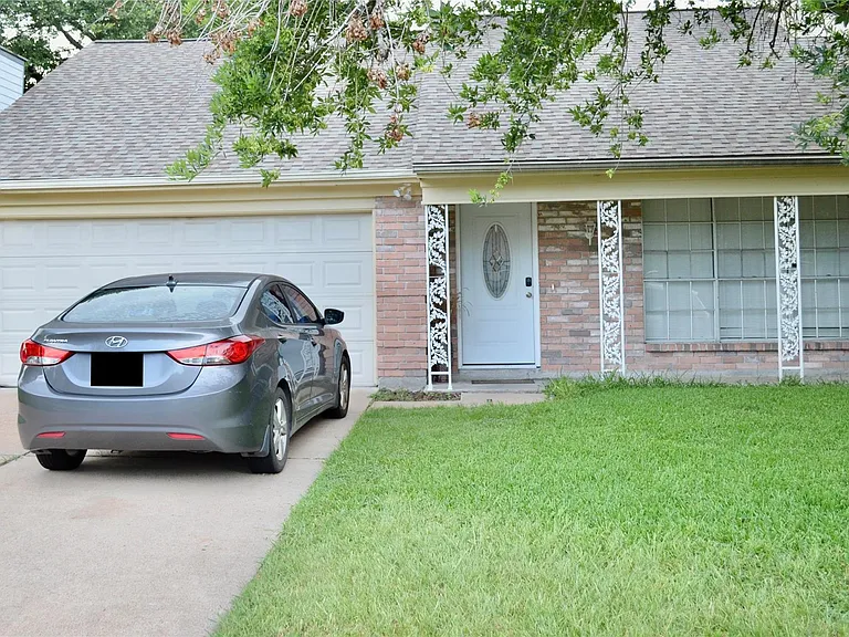 10506 Saddlehorn Trl — Photo 2