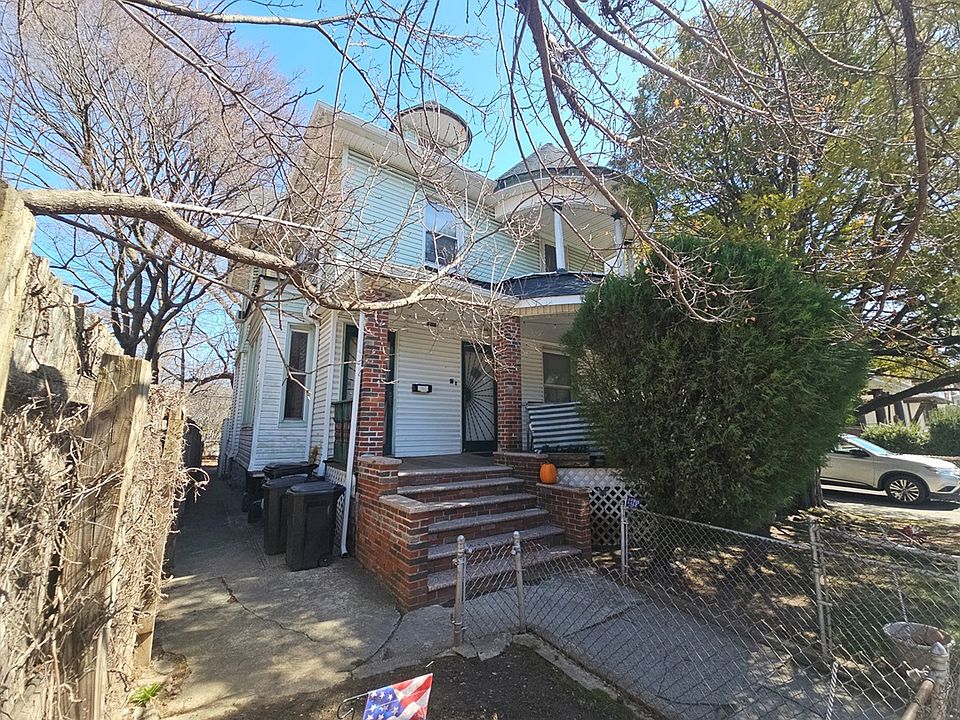 1st image of 285 E 16th St