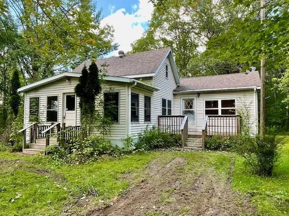 21696 60th Ave, Milaca, MN 56353