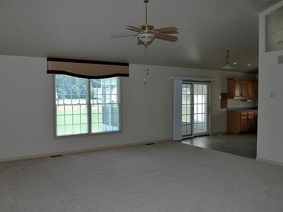 3rd image of 25830 Wild Berry Dr