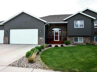 1808 W Ashton Trl, Brandon, SD 57005
