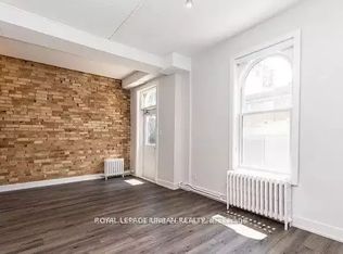 72 Wellesley St E #102, Toronto, ON M4Y1H2
