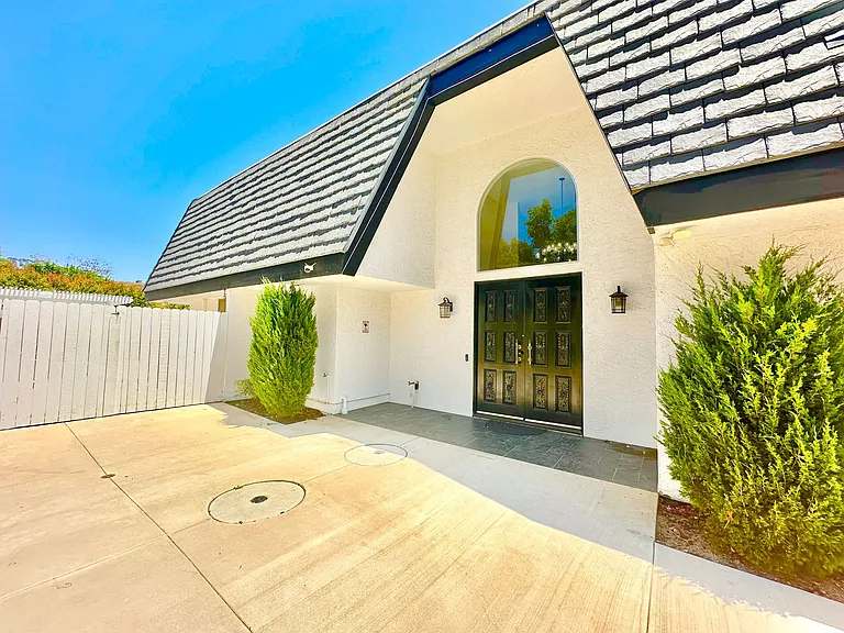9431 W Lilac Rd #1 — Photo 6