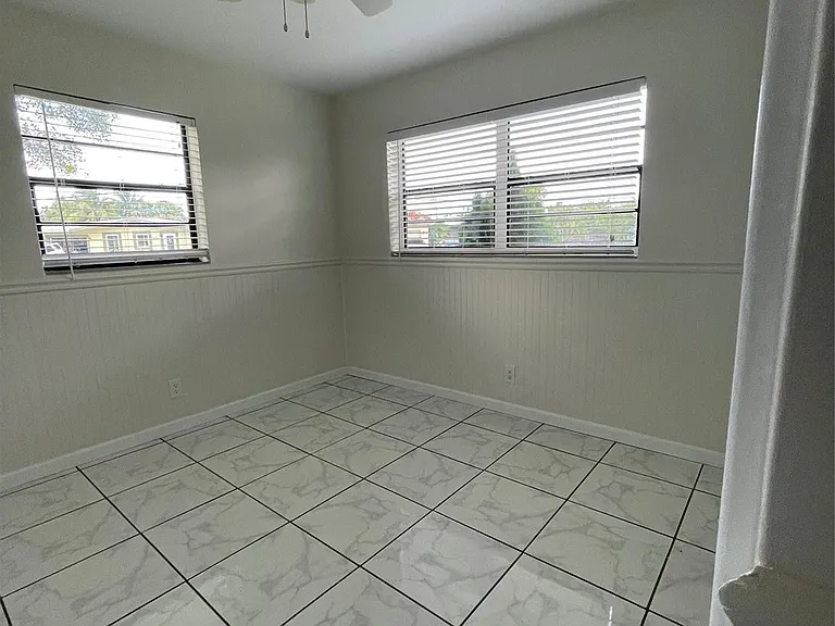 6101 NW 18th St — Photo 17