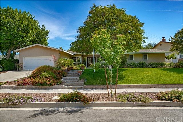 1st image of 23625 Neargate Dr