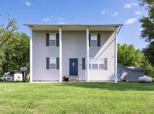 8951 E Kirsch Rd, Troy, IL 62294