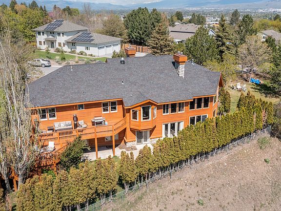 3rd image of 206 E Crestline Dr