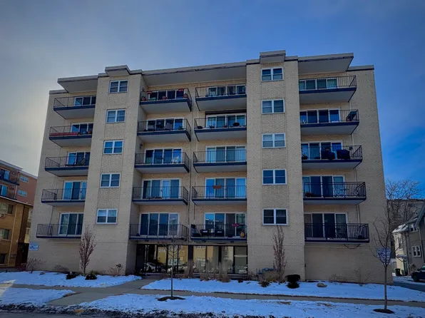 215 Marengo Ave APT 4E, Forest Park, IL 60130