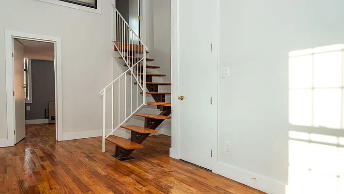 Rented by Nooklyn NYC LLC | media 23