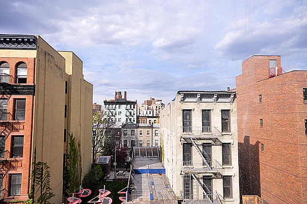 Sold by Cooper & Cooper Real Estate | media 15